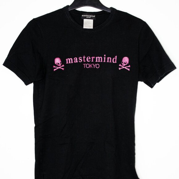 MASTERMIND JAPAN TOKYO BLACK AND PINK TSHIRT S - Picture 1 of 9